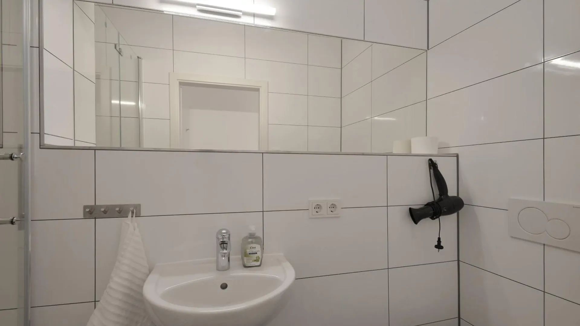 3 Bathroom, Rhapsody In Roof, Penthouse München